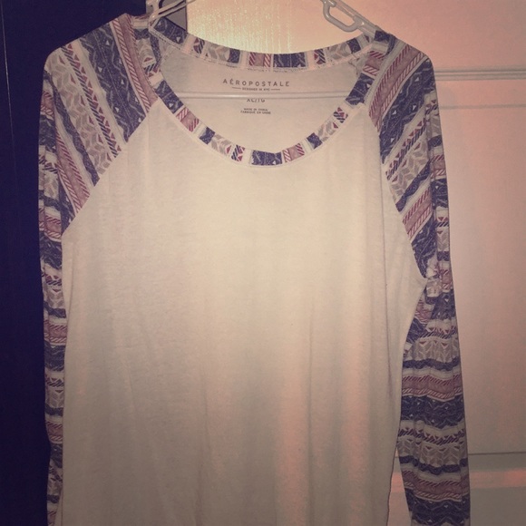 Aeropostale Tops - A LONG SLEEVE TEE